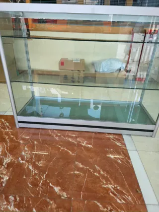 Vitrina de cristal para negocio