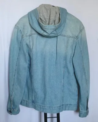 Giacca di jeans con cappuccio e schizzi