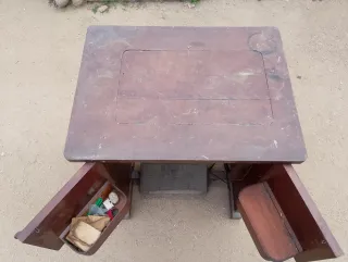 Máquina de coser antigua Wertheim