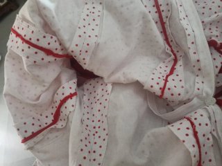 Traje de flamenca blanco y rojo