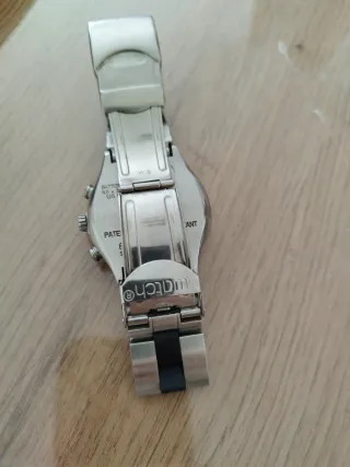 Reloj Cronógrafo Swatch Negro y Plata