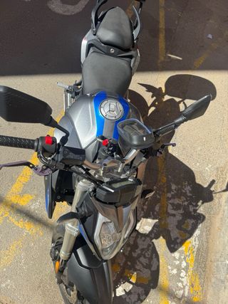 Moto VOGE 500R 2022 Negra/Azul