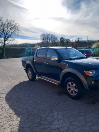 Mitsubishi L 200 2006