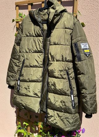 Abrigo acolchado verde militar