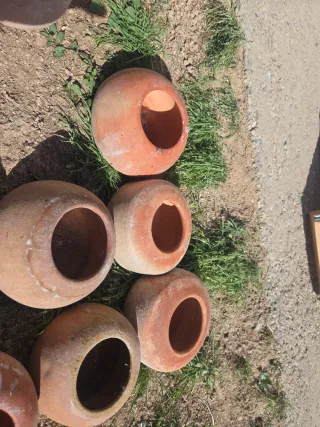 Bebederos antiguos de barro (9 unidades)