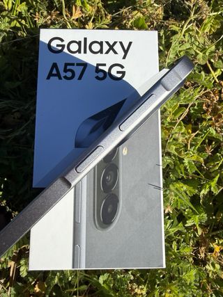 Samsung Galaxy A57 5G Gris ESCUCHO OFERTAS