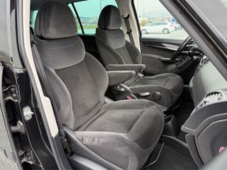 Citroen Grand C4 Picasso 2010