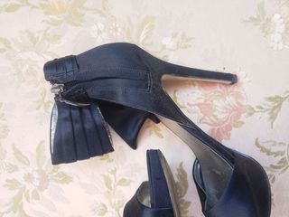 Sandali Guess raso nero fiocco caviglia 39