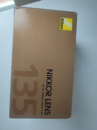 Nikon 135mm f/2 DC D