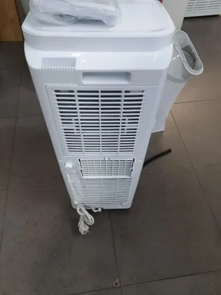 Aire Acondicionado Portátil Daitsu Blanco