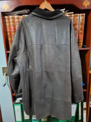 Chaqueta de piel tres cuartos hombre