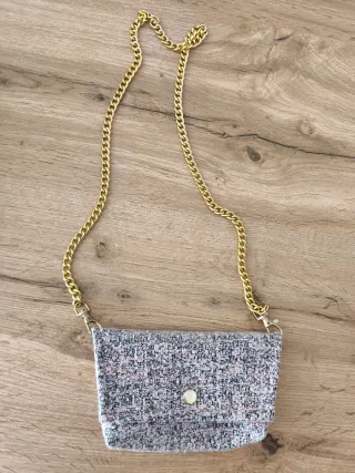 Vestido niña rosa con bolso y cadena dorada