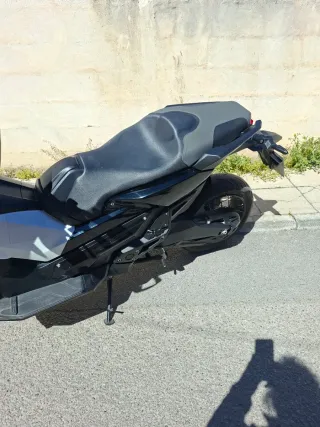 Honda X-ADV 750 Scooter Maxi Automática