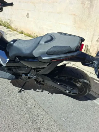 Honda X-ADV 750 Scooter Maxi Automática