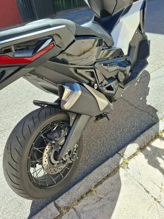 Honda X-ADV 750 Scooter Maxi Automática