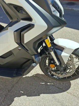 Honda X-ADV 750 Scooter Maxi Automática