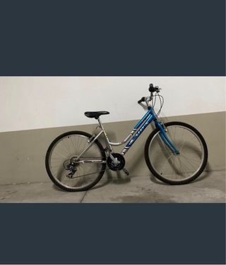 Bicicleta azul para niño/a o adolescente