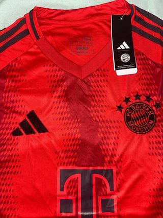Camiseta Bayern Múnich 2024/25 - "Triple Rojo"