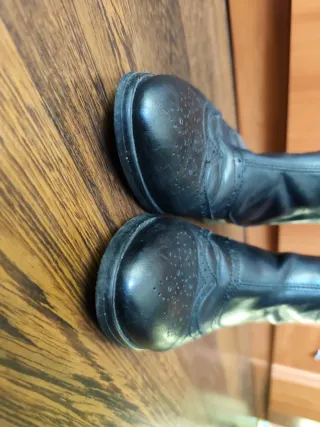 Botines de piel negros