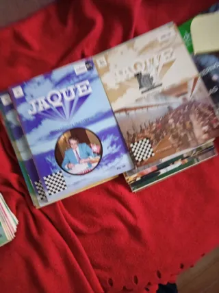 Lote de 18 revistas de Ajedrez Jaque