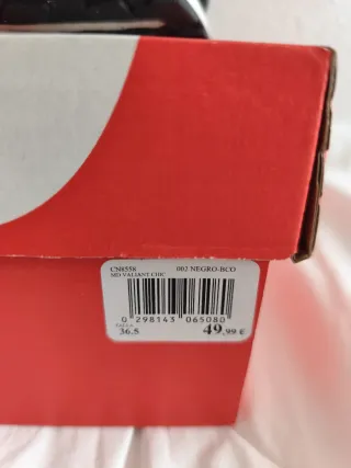 Zapatillas Nike Negras y Blancas