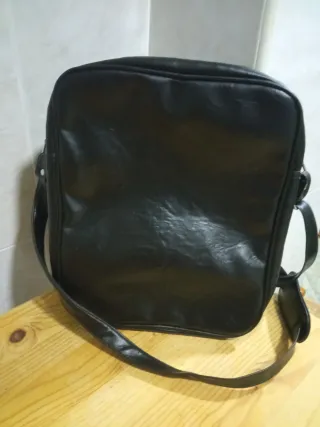 Bolso bandolera Geopardy negro NUEVO