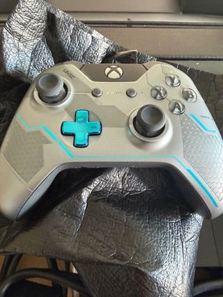 Xbox One Edición Halo 5 Guardians 1TB
