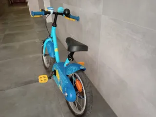 Bicicleta infantil azul
