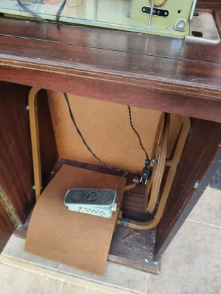 Máquina de coser Alfa