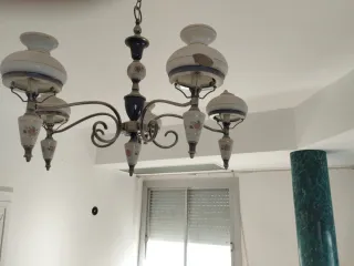 Lámpara de techo antigua de porcelana