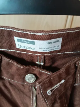 Pantalón vaquero marrón