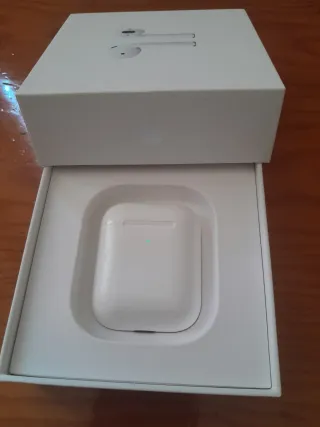 Airpods 2da Gen Apple Blancos excelente estado