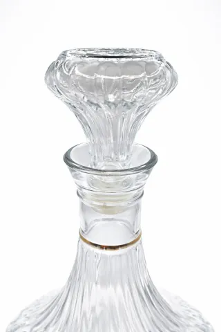 Licorera Vintage Cristal Tallado y Oro 30cm