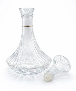 Licorera Vintage Cristal Tallado y Oro 30cm