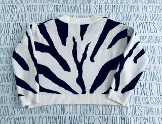 Jersey Corto Cebra Shein Cuello V Talla S 36