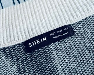 Jersey Corto Cebra Shein Cuello V Talla S 36