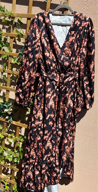 Vestido estampado marrón y negro