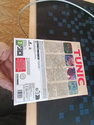 Tunic Deluxe Nintendo Switch