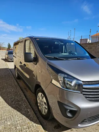 Opel Vivaro 2016