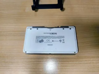 Nintendo 3DS + Cargador original + Funda