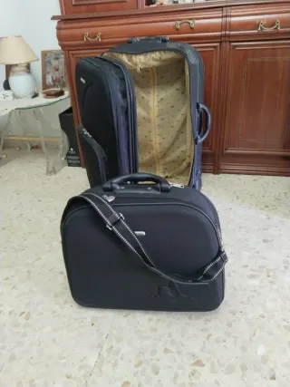 Maleta y neceser negro