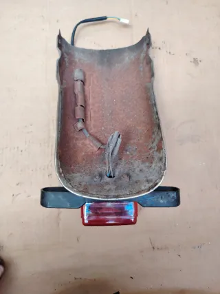 Piloto y guardabarros Yamaha Special 250