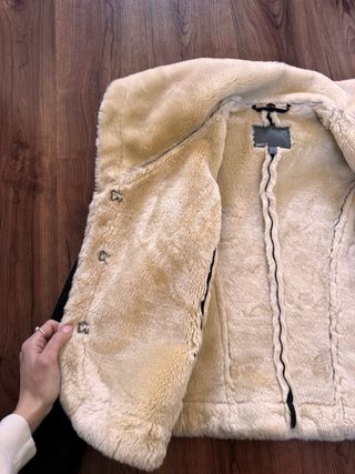 Chaqueta marrón con forro de borreguito