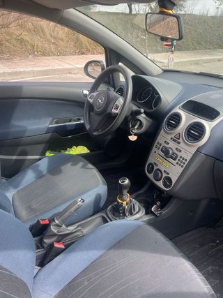 Opel Corsa 2007 1.2 143.000 km etiqueta C