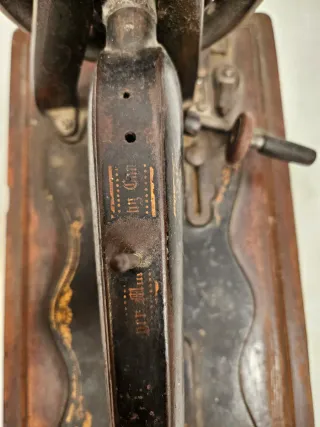 Máquina de coser Singer antigua