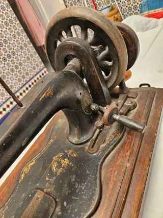 Máquina de coser Singer antigua