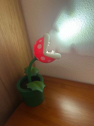 Lámpara Planta Carnívora Super Mario Bros. LED
