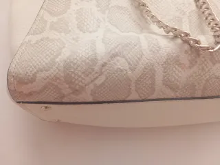 Bolso Guess Beige y Blanco