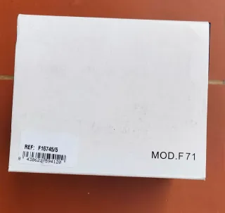 Reloj Festina F71 Mujer Negro y Plateado