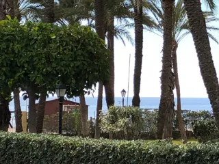 Local comercial, restaurante, apartamentos